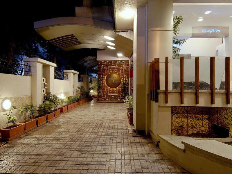 Hotel Planet Residency Mumbai Exterior photo